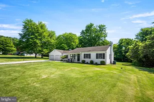 44 Andover Rd, Glenmoore, PA 19343 - Photo 1
