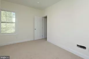 448 Broad St, Oxford, PA 19363 - Photo 17