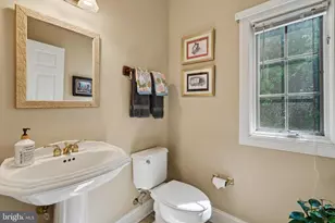 1413 Hampton Dr, Downingtown, PA 19335 - Photo 17