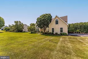 7 Summerhill Dr, Downingtown, PA 19335 - Photo 3