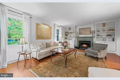 290 Forest Hills Circle, Devon, PA 19333 - Photo 3