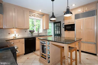 290 Forest Hills Circle, Devon, PA 19333 - Photo 7