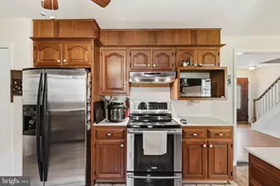 205 Oak Ln, West Chester, PA 19382 - Photo 19