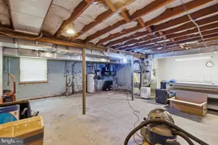 205 Oak Ln, West Chester, PA 19382 - Photo 41
