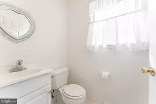 1239 Upton Cir, West Chester, PA 19380 - Photo 29