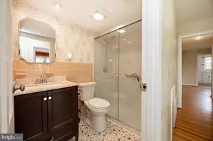 324 Marshall St, Kennett Square, PA 19348 - Photo 17