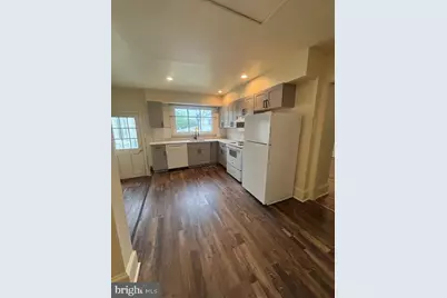 379 E Chestnut St #2, Coatesville, PA 19320 - Photo 5