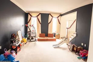 208 Belgian Dr, Spring City, PA 19475 - Photo 9