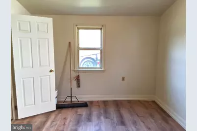 825 S 1st Avenue #1, Coatesville, PA 19320 - Photo 11