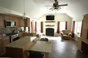 1014 N Bailey Rd, Coatesville, PA 19320 - Photo 3