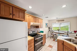 706 Edward Ln, West Chester, PA 19382 - Photo 9