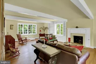 1242 Jaine Ln, Chester Springs, PA 19425 - Photo 5