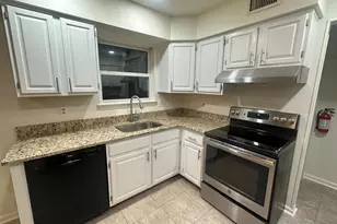 39 Innisbrook Ln, Coatesville, PA 19320 - Photo 3