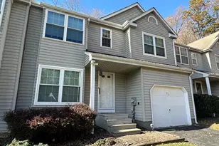 39 Innisbrook Ln, Coatesville, PA 19320 - Photo 1
