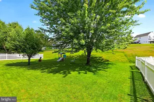 109 Lindley Ln, Pottstown, PA 19465 - Photo 9