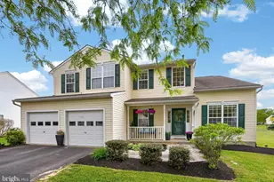 25 N Danbury Cir, Coatesville, PA 19320 - Photo 3