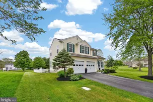 25 N Danbury Cir, Coatesville, PA 19320 - Photo 5