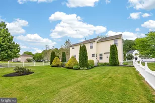 25 N Danbury Cir, Coatesville, PA 19320 - Photo 39