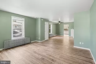 30 Helen St, Coatesville, PA 19320 - Photo 9