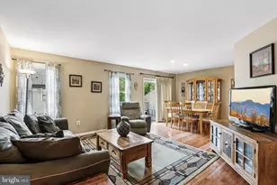 36 Independence Pl, Chesterbrook, PA 19087 - Photo 9