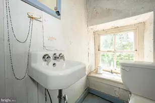1250 Old Lancaster Rd, Berwyn, PA 19312 - Photo 41