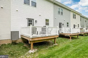 97 Four Leaf Dr, Downingtown, PA 19335 - Photo 35