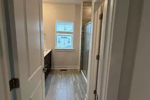 704 Peony Ln, Spring City, PA 19475 - Photo 7