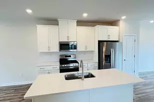 902 Magnolia Ln, Spring City, PA 19475 - Photo 7