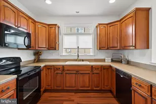 131 Augusta Dr, Honey Brook, PA 19344 - Photo 13