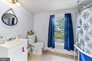 438 W 1st Ave, Parkesburg, PA 19365 - Photo 21