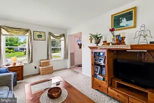 102 Heather Hill Dr, Downingtown, PA 19335 - Photo 17