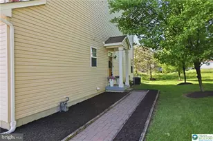 321 E 3rd St, Avondale, PA 19311 - Photo 3