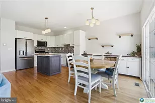 321 E 3rd St, Avondale, PA 19311 - Photo 21