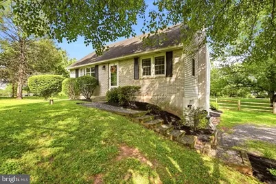 60 Roberts Circle, Pottstown, PA 19465 - Photo 3