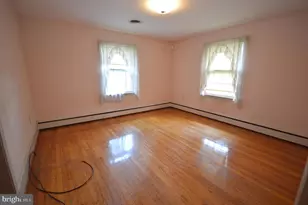 15 E Locust St, Oxford, PA 19363 - Photo 7