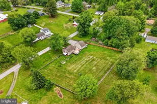 388 Hipkins Rd, West Grove, PA 19390 - Photo 3