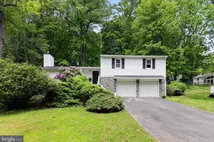 30 Oak Ln, Berwyn, PA 19312 - Photo 1