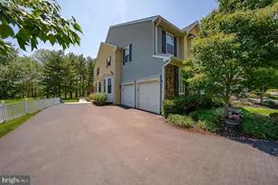3301 Maplevale Cir, Newtown Square, PA 19073 - Photo 3