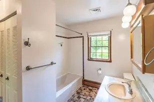 223 Trythall Rd, Elverson, PA 19520 - Photo 51