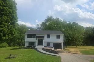 11 Prince Edwards Dr, Coatesville, PA 19320 - Photo 1