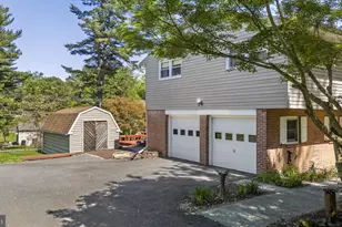 1253 Surrey Rd, West Chester, PA 19382 - Photo 3