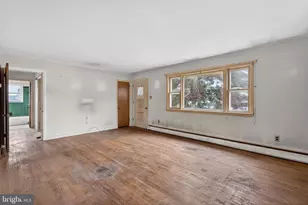 135 Pikeland Ave, Spring City, PA 19475 - Photo 9