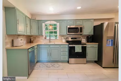 301 Dulles Drive, Coatesville, PA 19320 - Photo 11