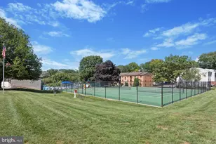 2410 Pond View Dr, West Chester, PA 19382 - Photo 3