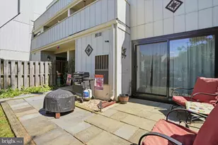 192 Summit House, West Chester, PA 19382 - Photo 3