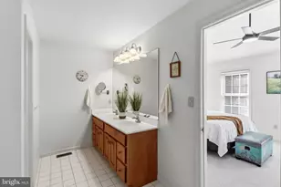 8 Parkside Dr, Elverson, PA 19520 - Photo 13