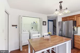 8 Parkside Dr, Elverson, PA 19520 - Photo 5