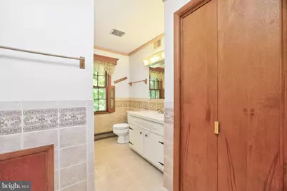 1131 W Kings Highway, Coatesville, PA 19320 - Photo 29
