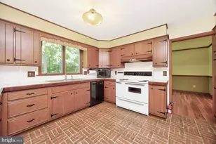 1131 W Kings Hwy, Coatesville, PA 19320 - Photo 19