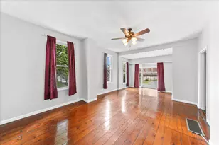 25 S 5th St, Oxford, PA 19363 - Photo 7